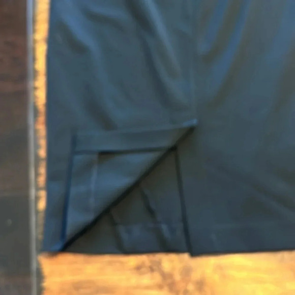 Cremieux smart black skirt size 6 EUC - Picture 3 of 8